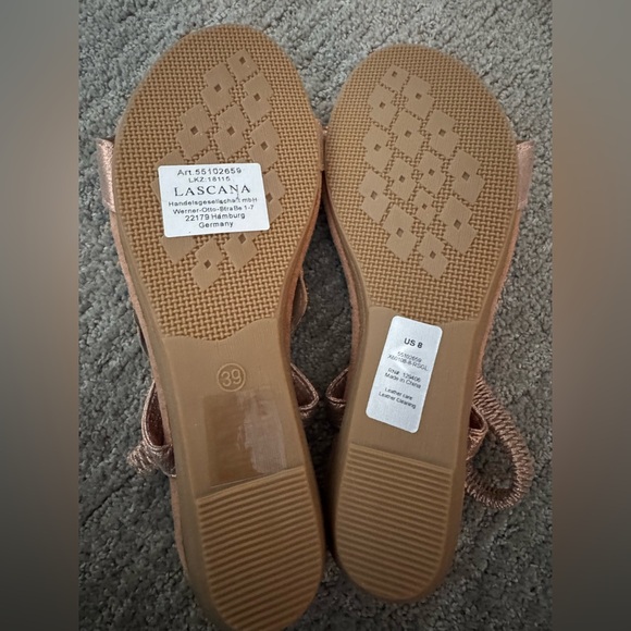 Lascana Women's Elegant Gold Sandals - Picture 8 of 8